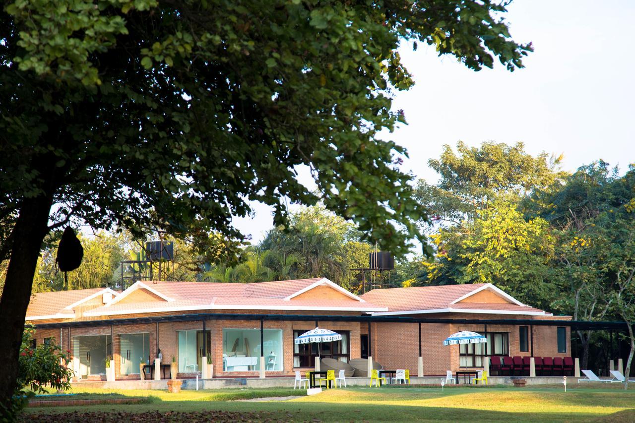 Miraaya Wellness And Golf Resort Csitvan Kültér fotó