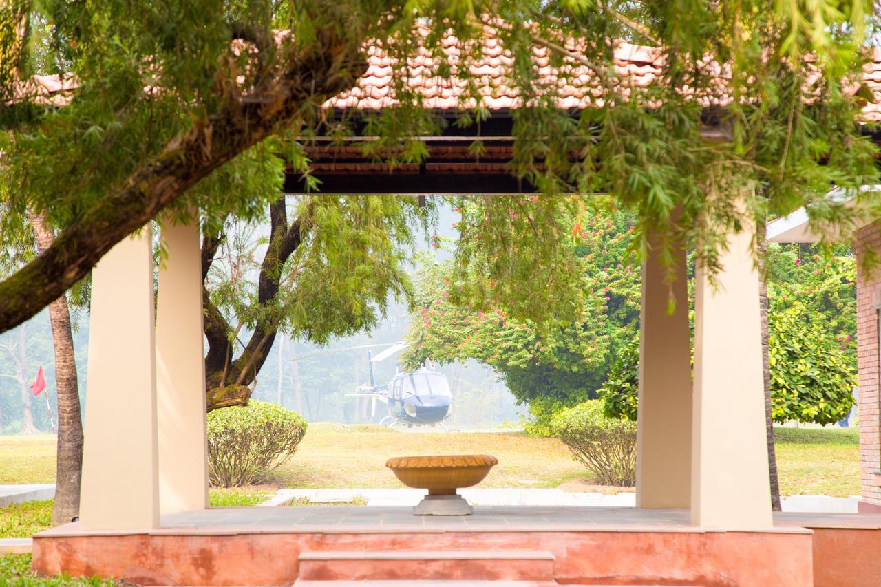 Miraaya Wellness And Golf Resort Csitvan Kültér fotó