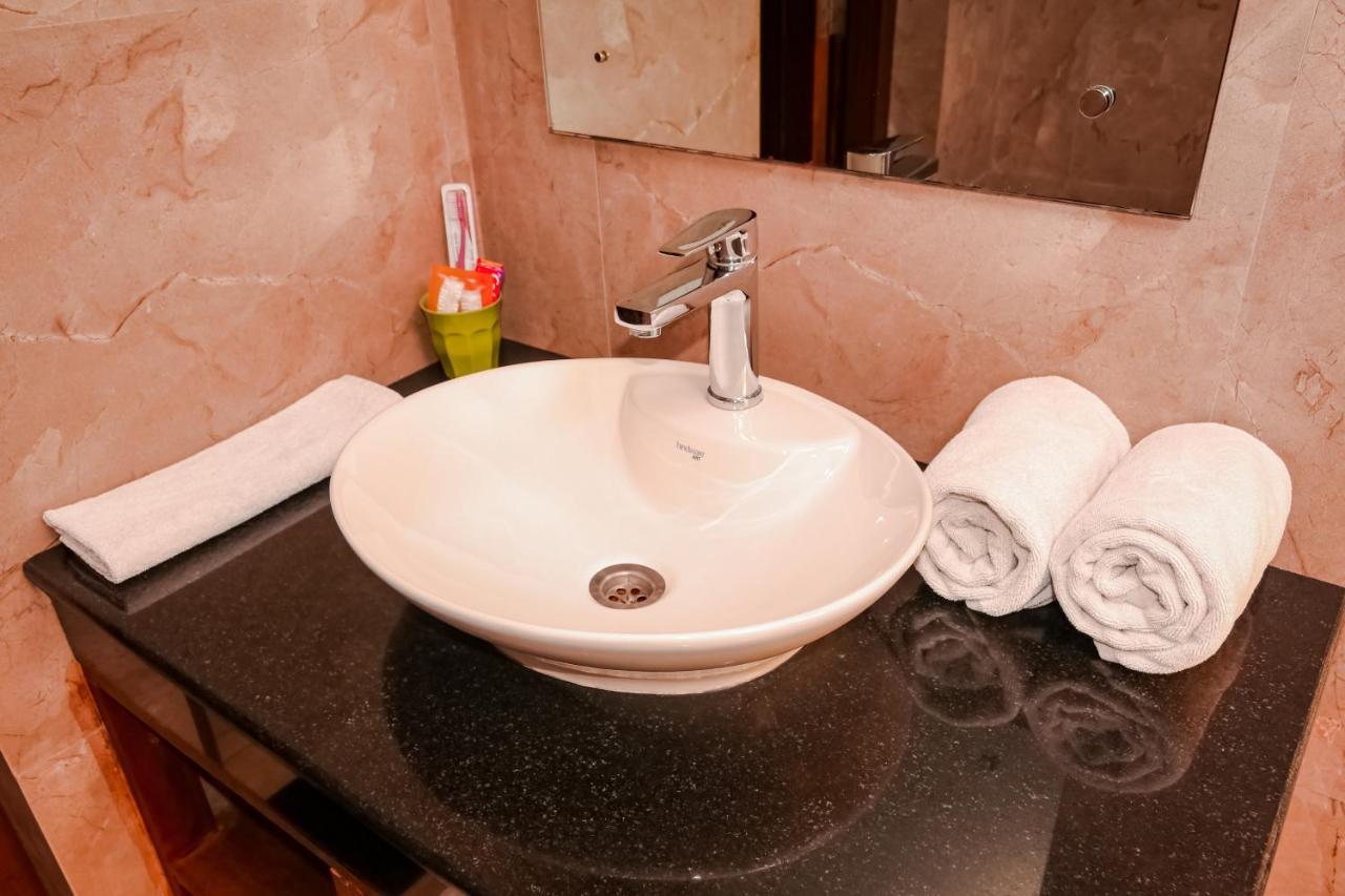 Miraaya Wellness And Golf Resort Csitvan Kültér fotó
